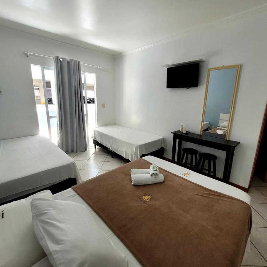 Rota Do Sol Com Cafe E Sem Limpeza Diaria Lodge Bombinhas